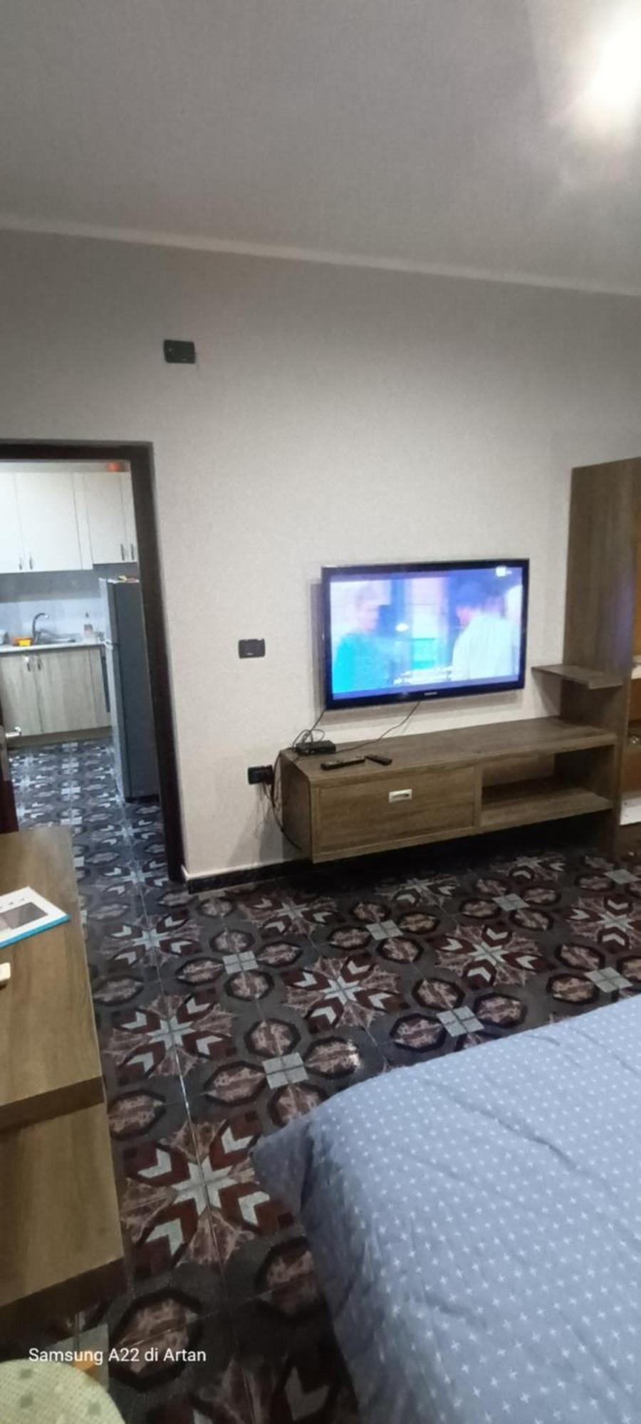 Royal Aparthotel Vlorë Exterior foto