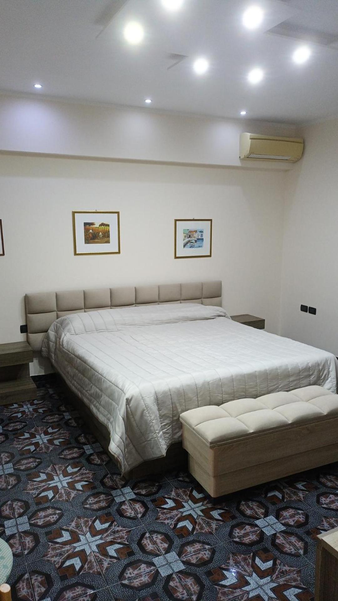 Royal Aparthotel Vlorë Exterior foto